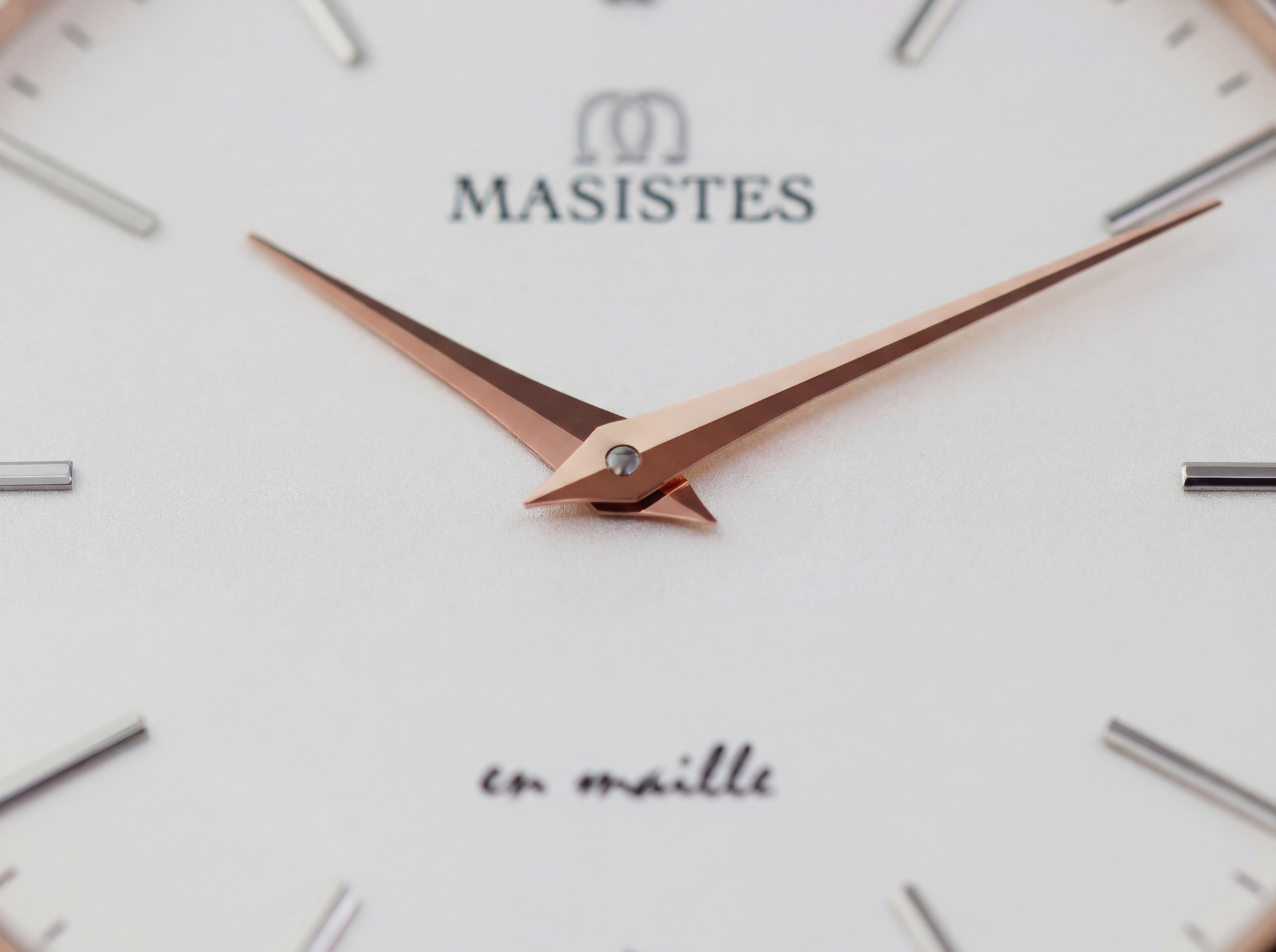 GIFT SET: CLASSIC EN-MAILLE WATCH